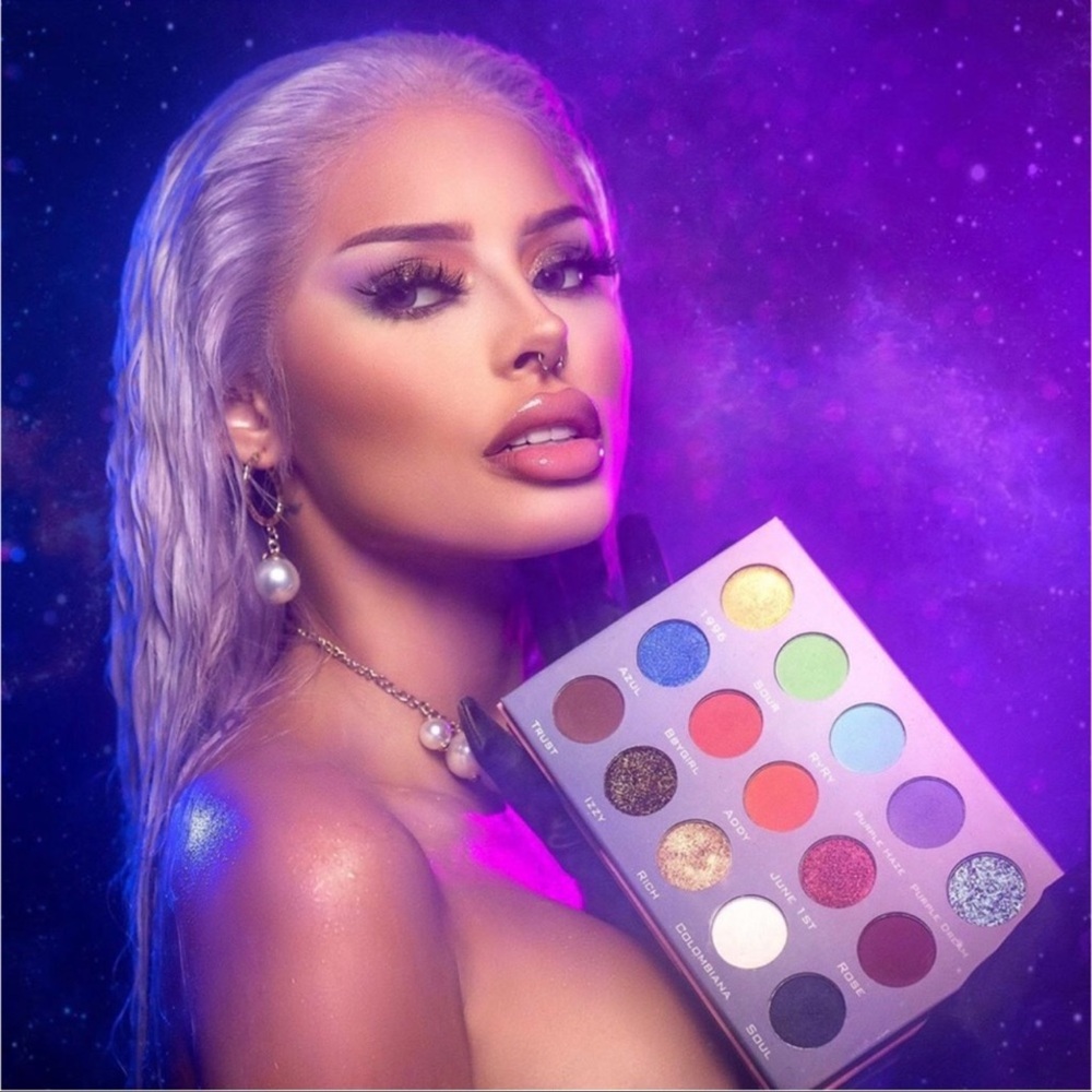 ILLUMINATI X ISA GLAM EYESHADOW PALETTE